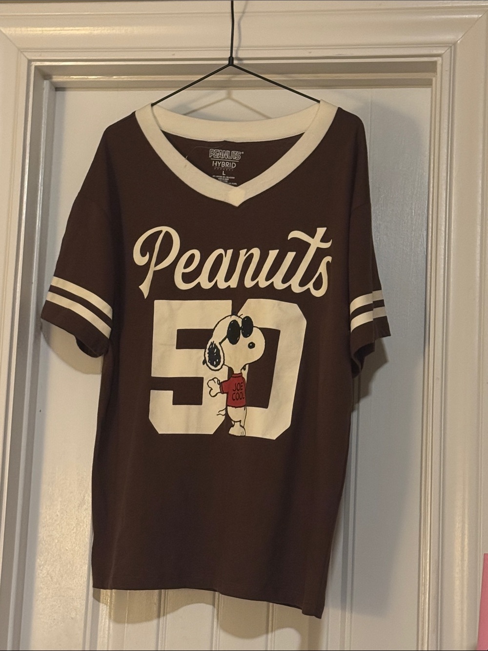 NWOT Peanuts Brown Tee White Graphics & Red Accent W SZ L
